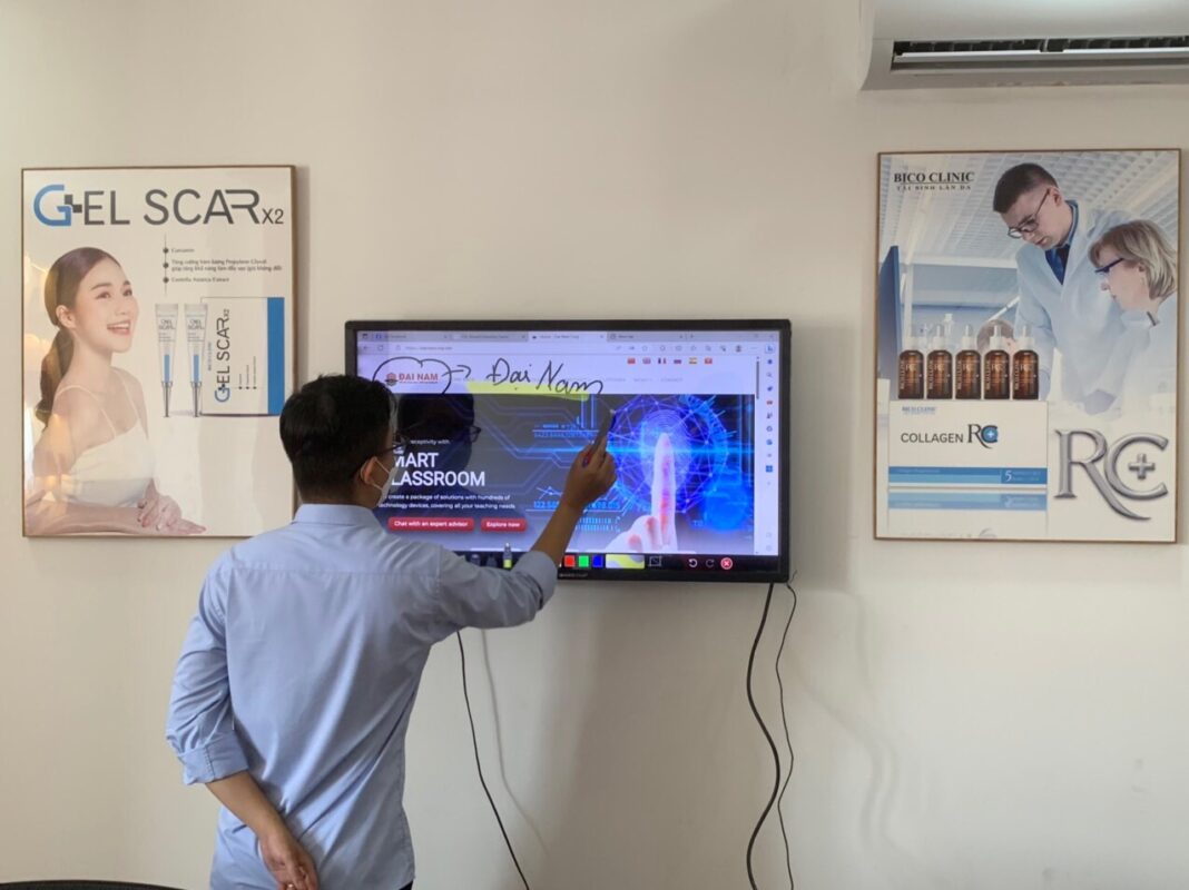 Khung cảm ứng tivi tương tác